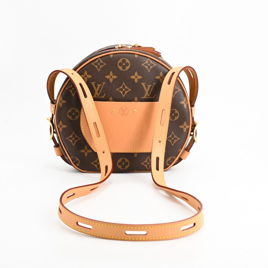 Louis Vuitton Shoulder Bag MM — view 3