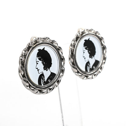 Chanel Earrings Mademoiselle Gray — view 2