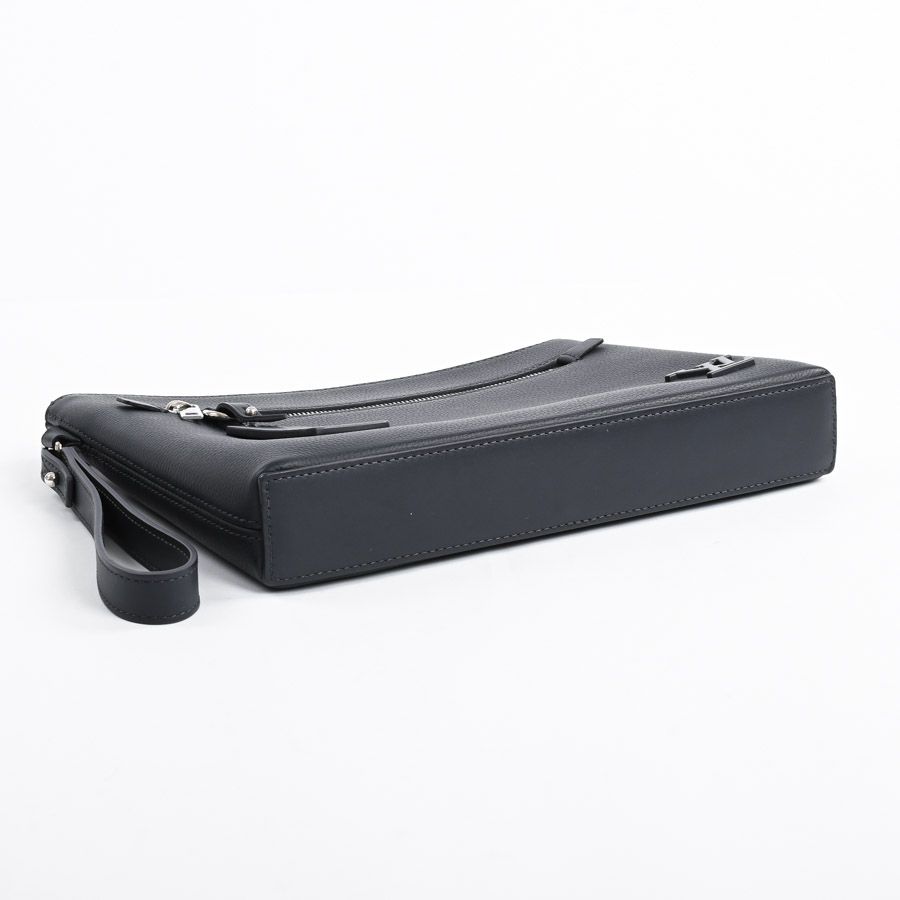 Louis Vuitton Clutch Takeoff Pouch — view 5