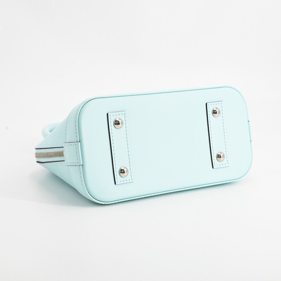 Louis Vuitton Handbag Alma BB — view 5