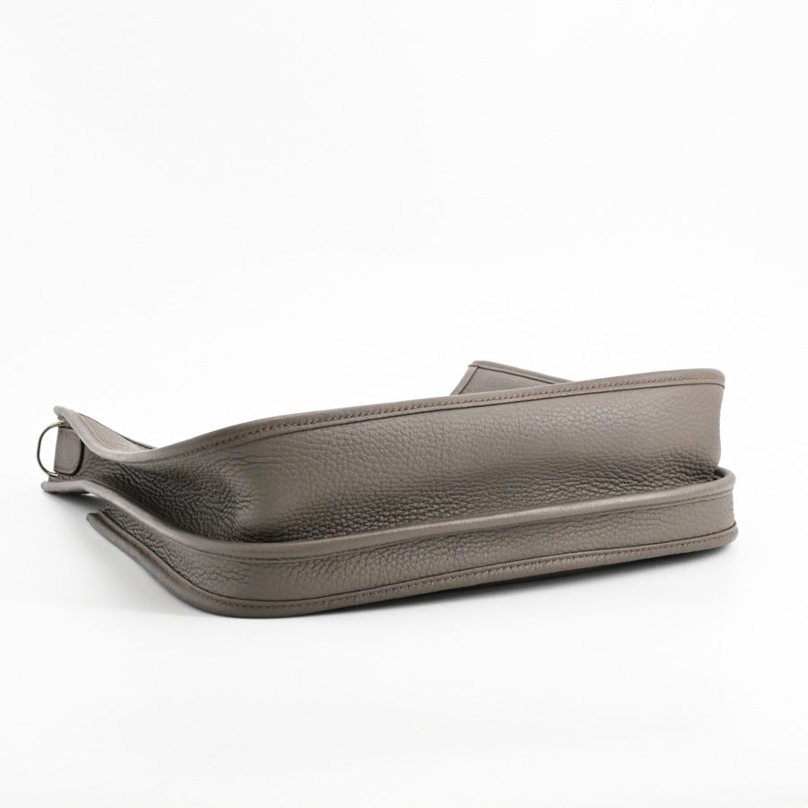 Hermes Shoulder Bag Evelyne — view 5