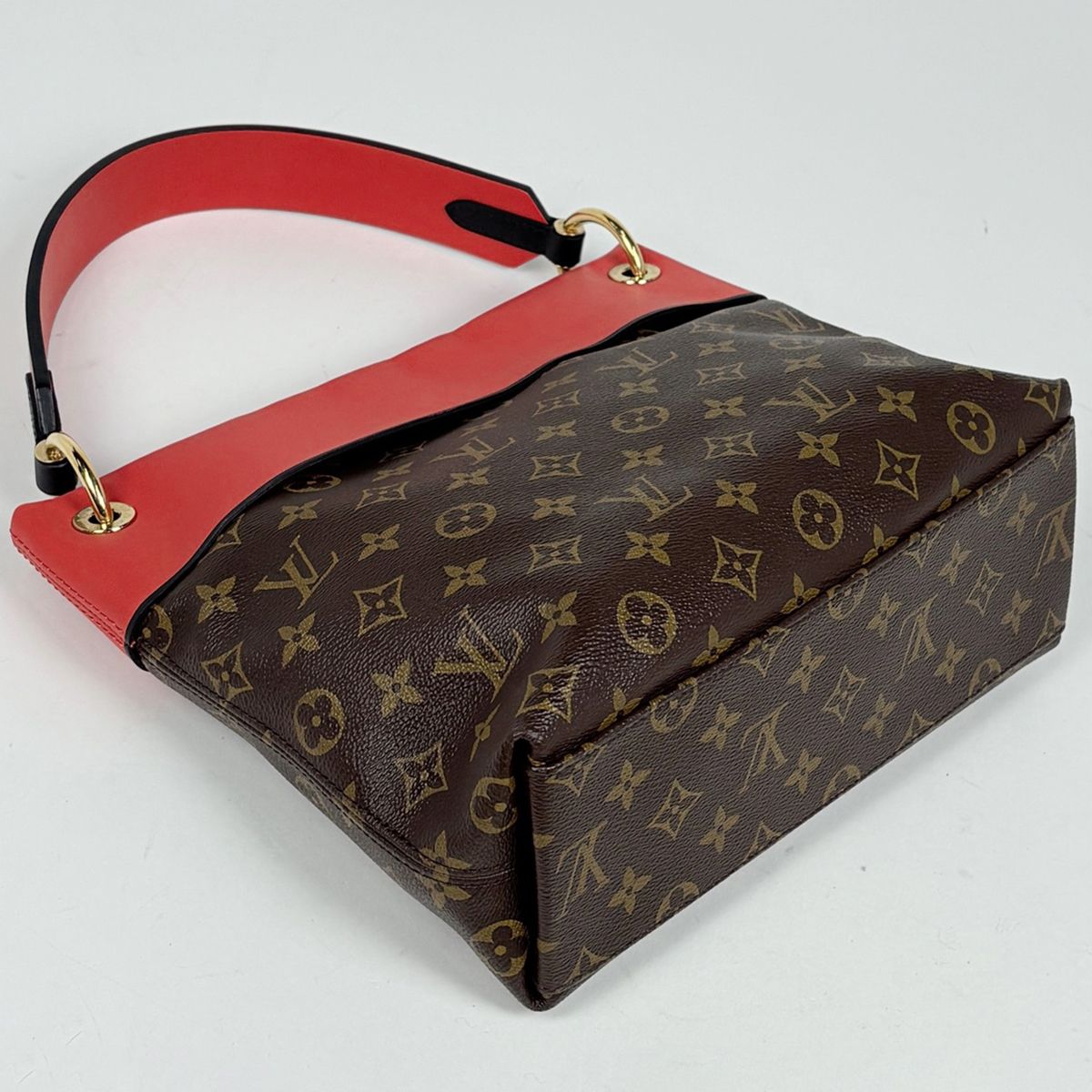 Louis Vuitton Roulis Besace 2-Way Handbag Monogram Brown — view 2