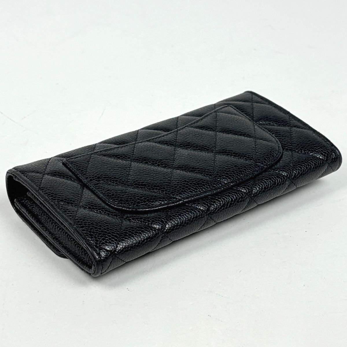 Chanel CC Logo Wallet Quilted Black — view 2