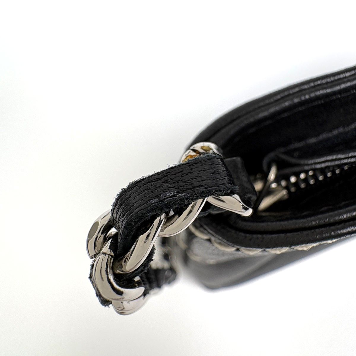 Chanel Logo Che Handbag Pouch Leather Black — view 5