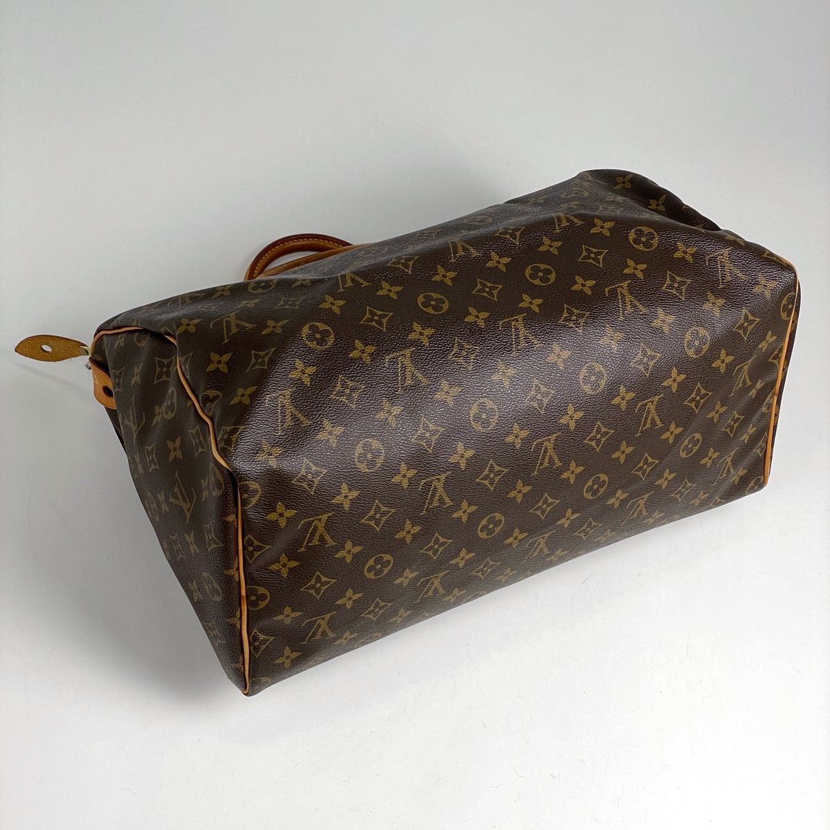 Louis Vuitton Speedy 40 Handbag Monogram Brown — view 2