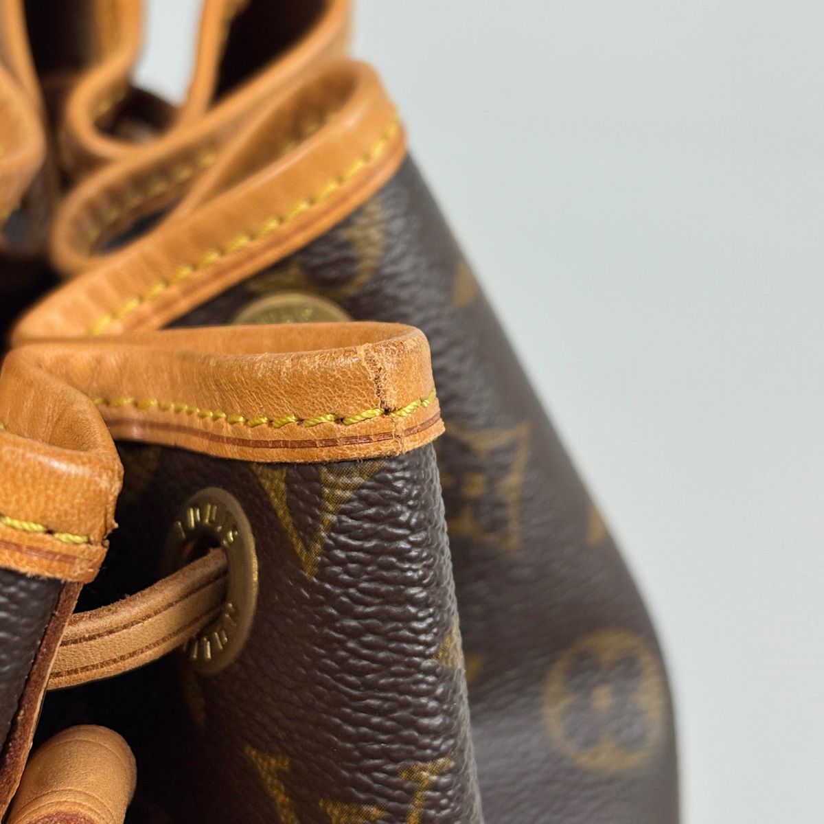 Louis Vuitton Noe Shoulder Drawstring Bag Monogram Brown — view 5