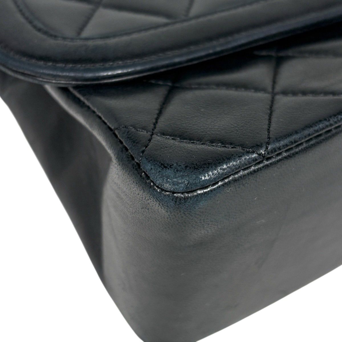 Chanel CC Logo Chain Shoulder Bag Quilted Leather Black — view 7