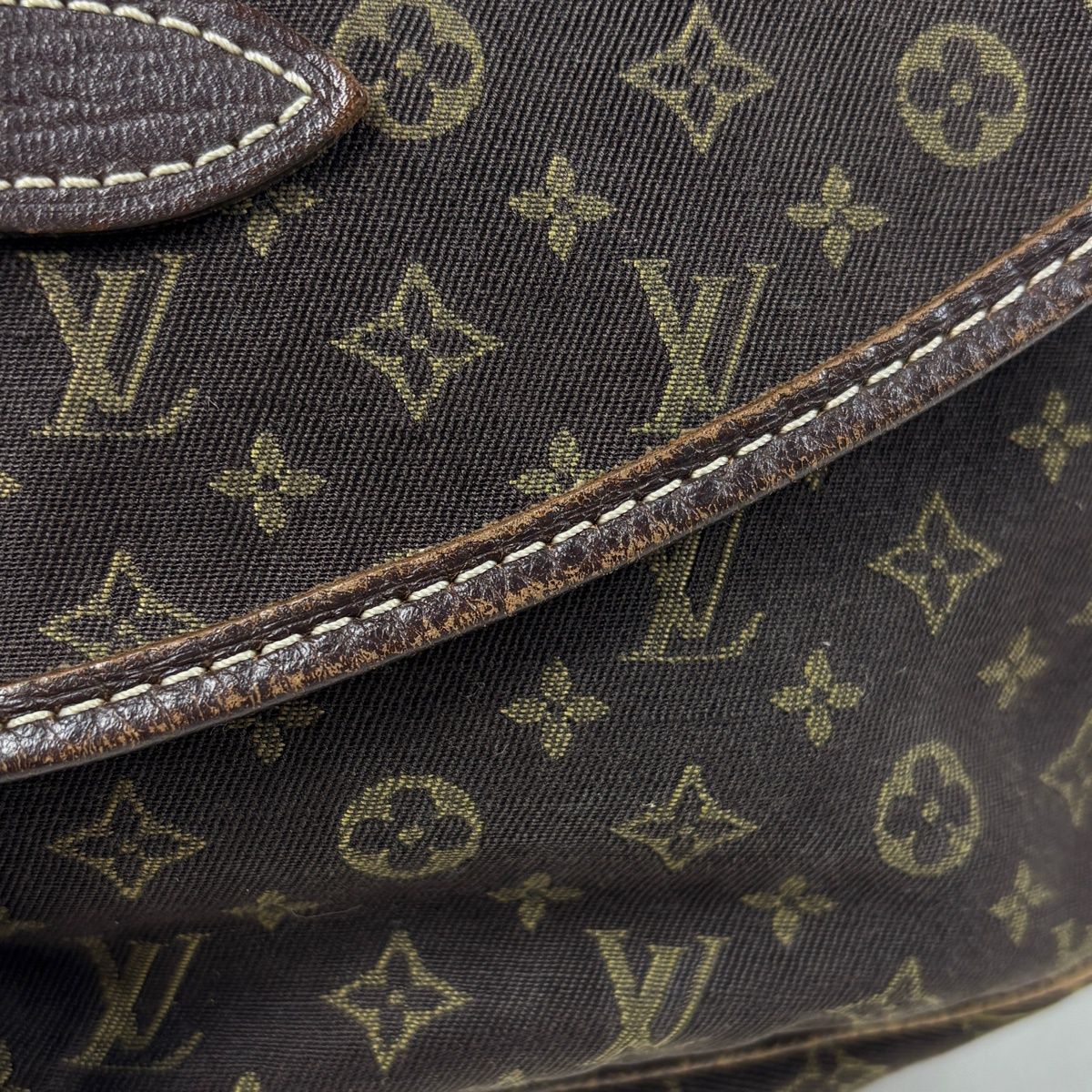 Louis Vuitton Saumur 30 Crossbody Shoulder Bag Monogram Mini Lin — view 4