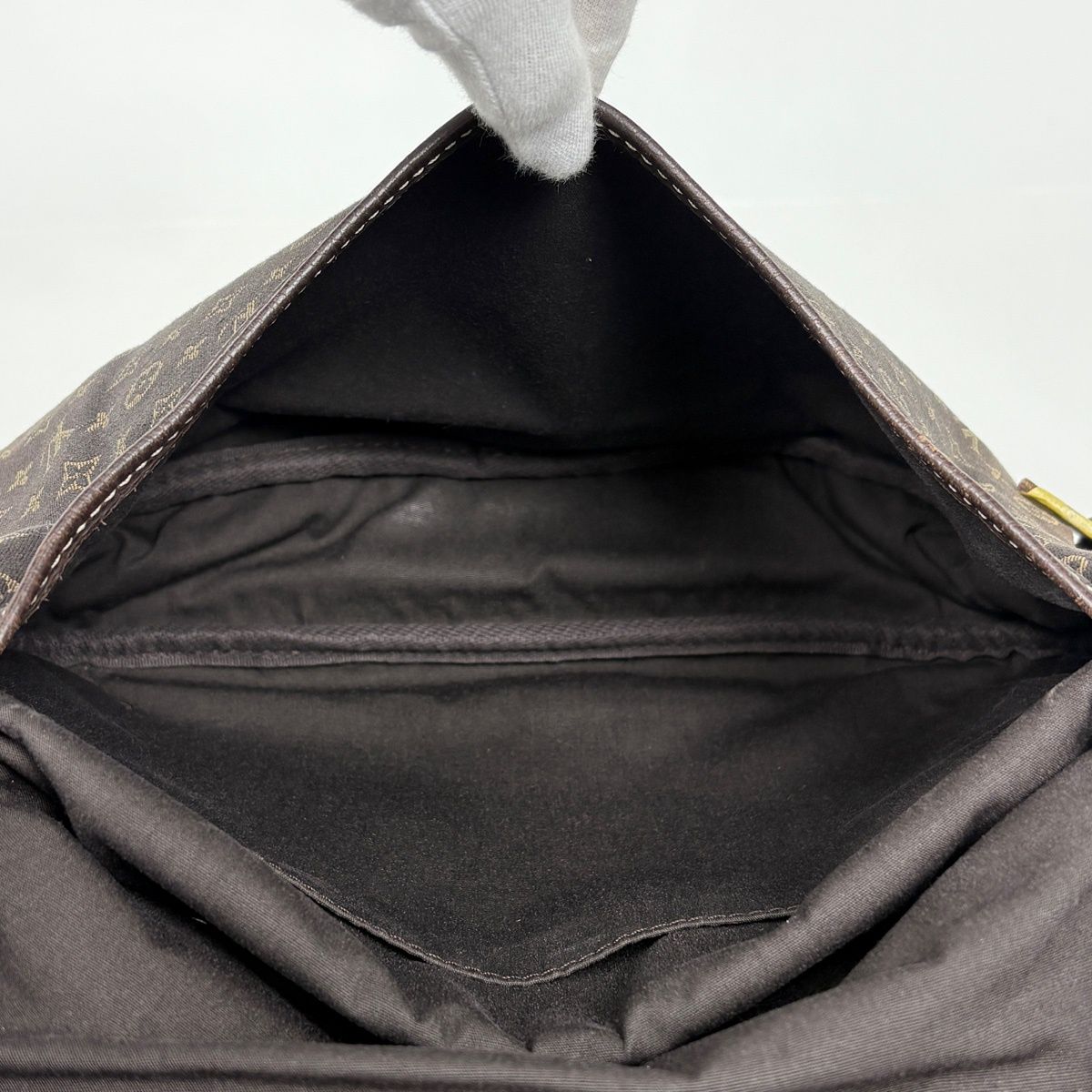 Louis Vuitton Saumur 30 Crossbody Shoulder Bag Monogram Mini Lin — view 8