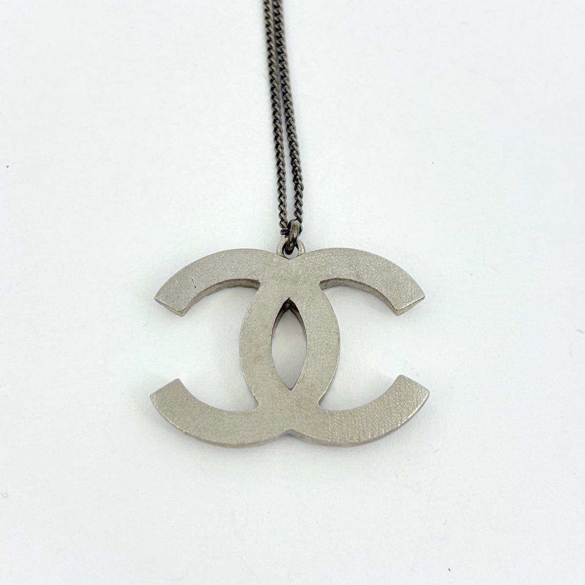 Chanel CC Logo Necklace Quilted Silver Plating — view 2