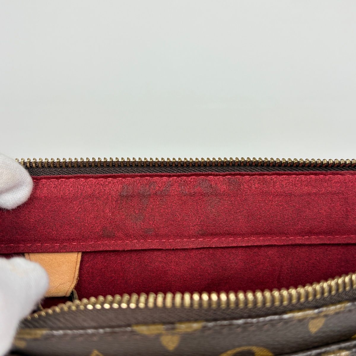 Louis Vuitton GM Shoulder Bag Monogram Brown — view 6