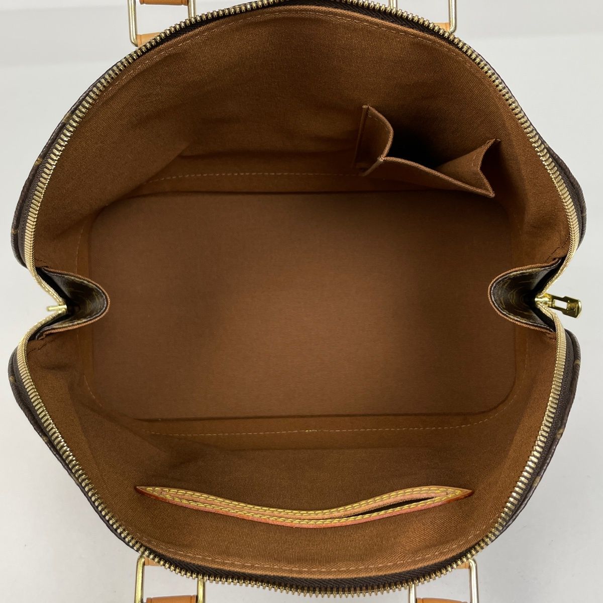 Louis Vuitton Alma Handbag Monogram Brown — view 7