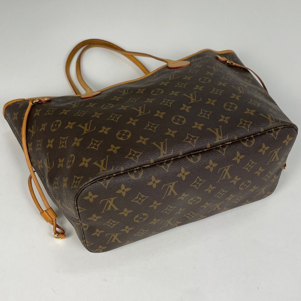 Louis Vuitton Neverfull MM Shoulder Bag Tote Monogram Brown — view 2