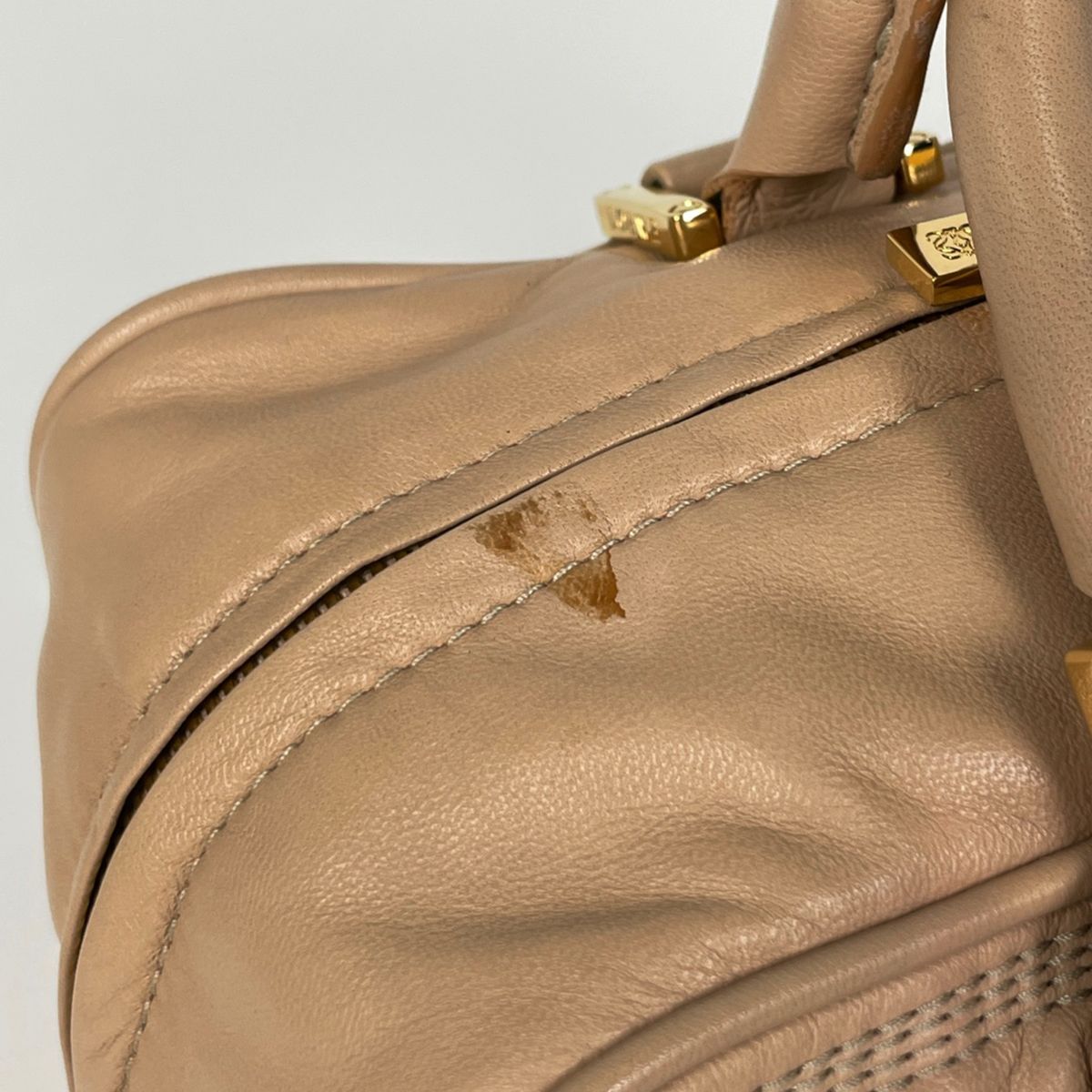 Loewe Amazona 28 Anagram Handbag Leather Beige — view 4