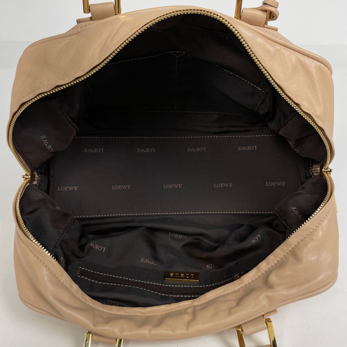 Loewe Amazona 28 Anagram Handbag Leather Beige — view 7