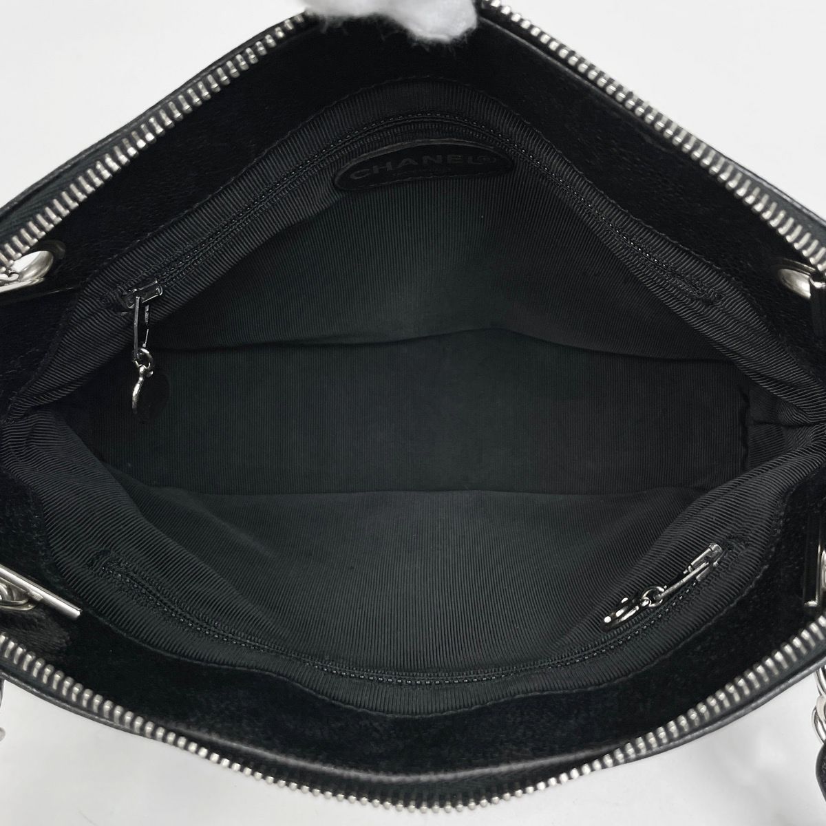 Chanel Logo Che Shoulder Bag Black — view 8