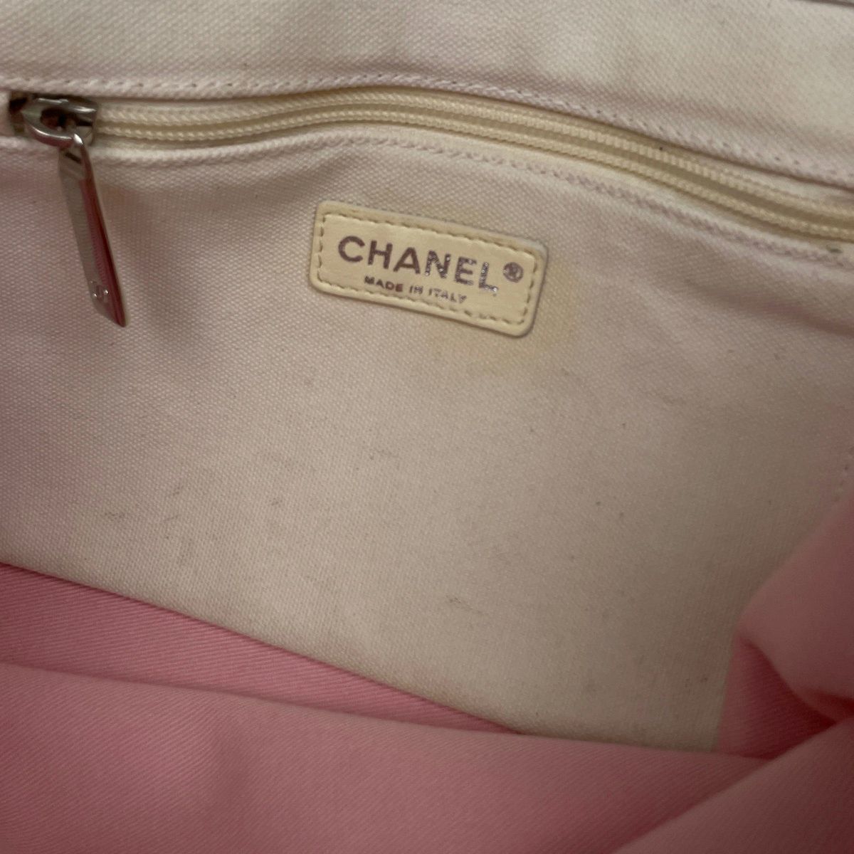 Chanel CC Logo Tote Kuru Zline Canvas White — view 6
