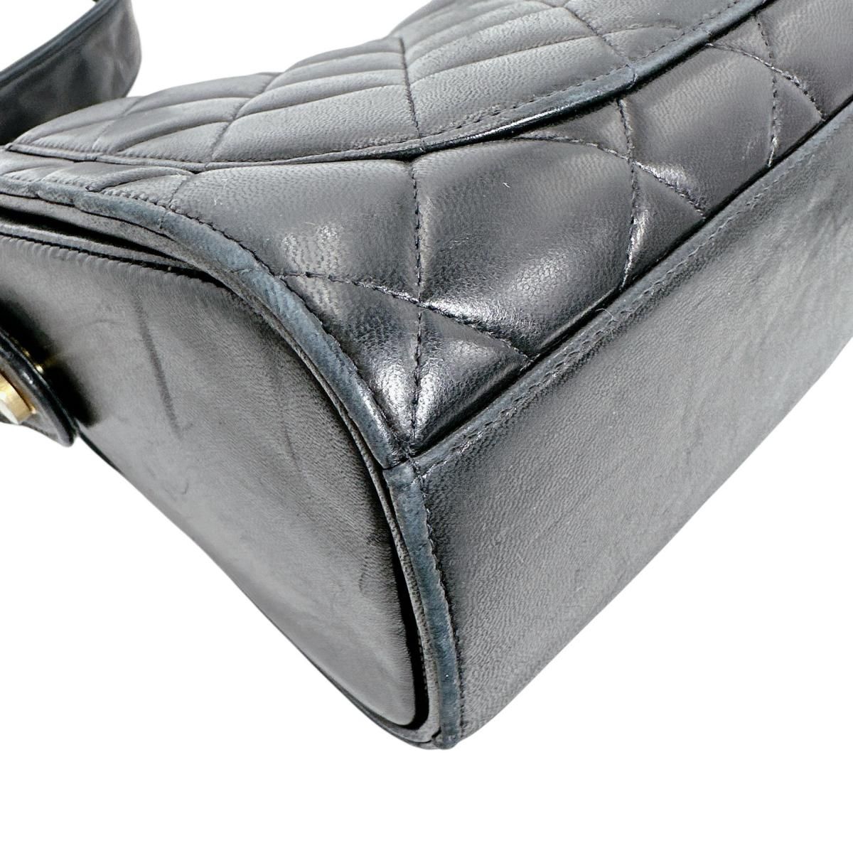 Chanel Lambskin Cross Belt Bag Quilted Black — view 9