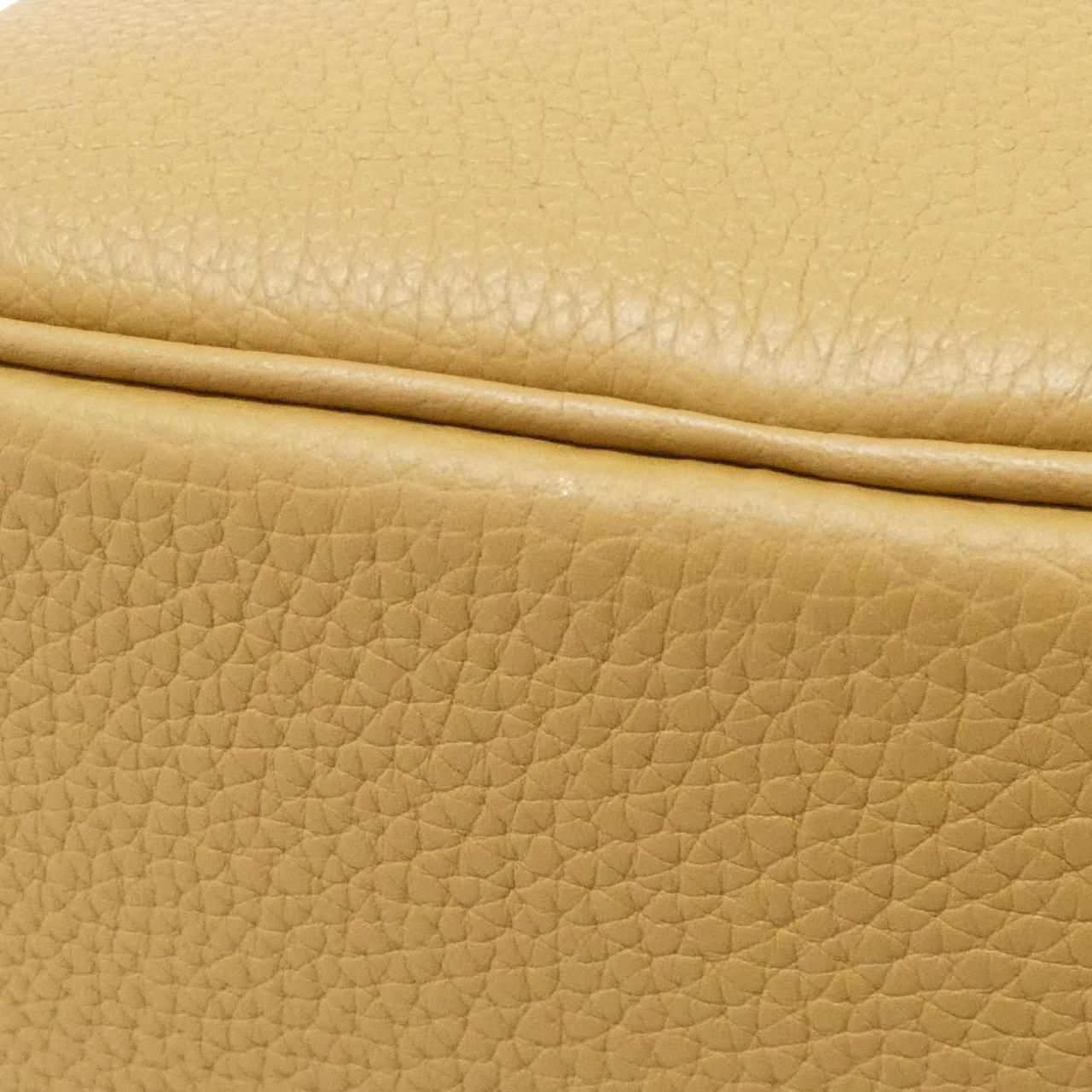 Hermes Picotin Lock MM Bag — view 3