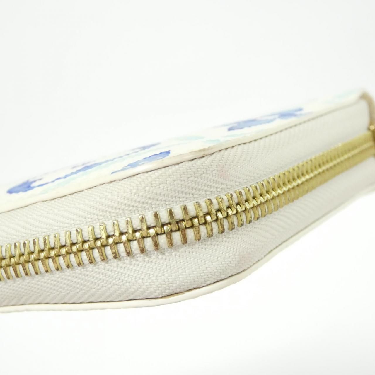 Louis Vuitton Monogram Tale Wallet — view 4