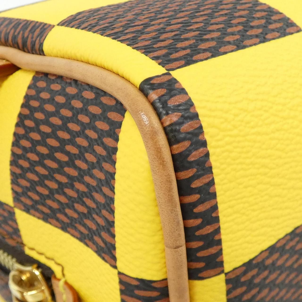 Louis Vuitton Damier Treeto Pouch — view 3