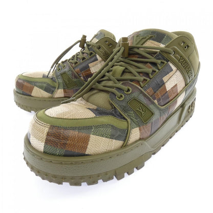 Louis Vuitton LV Trainer Maxi Line Sneakers — view 3