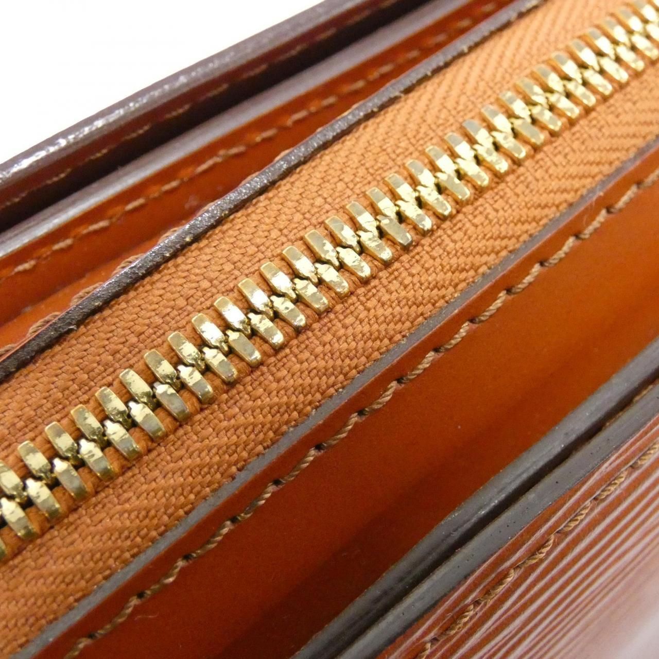 Louis Vuitton Epi Pont Neuf Bag — view 7