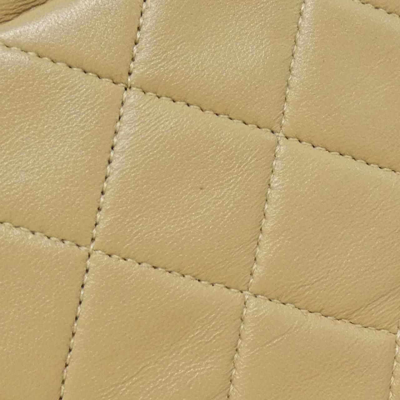 Chanel Vintage Shoulder Bag — view 4