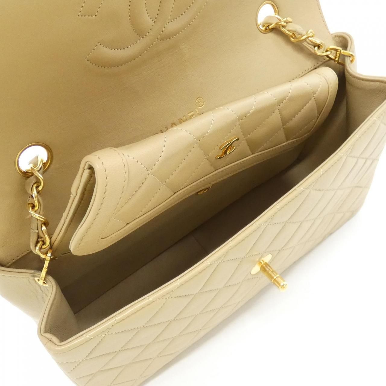 Chanel Vintage Shoulder Bag — view 9