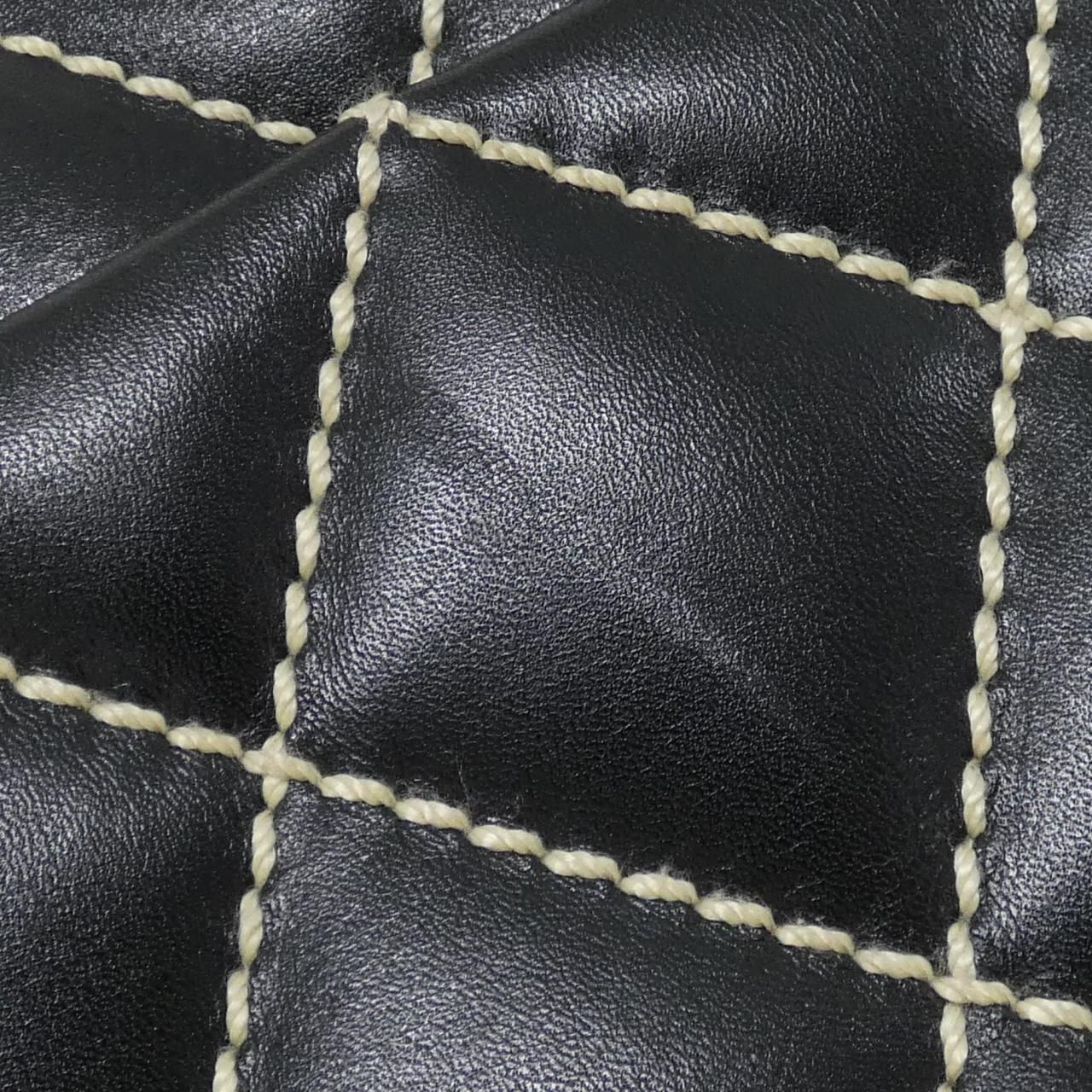 Chanel Vintage Wild Stitch Line Bag — view 4