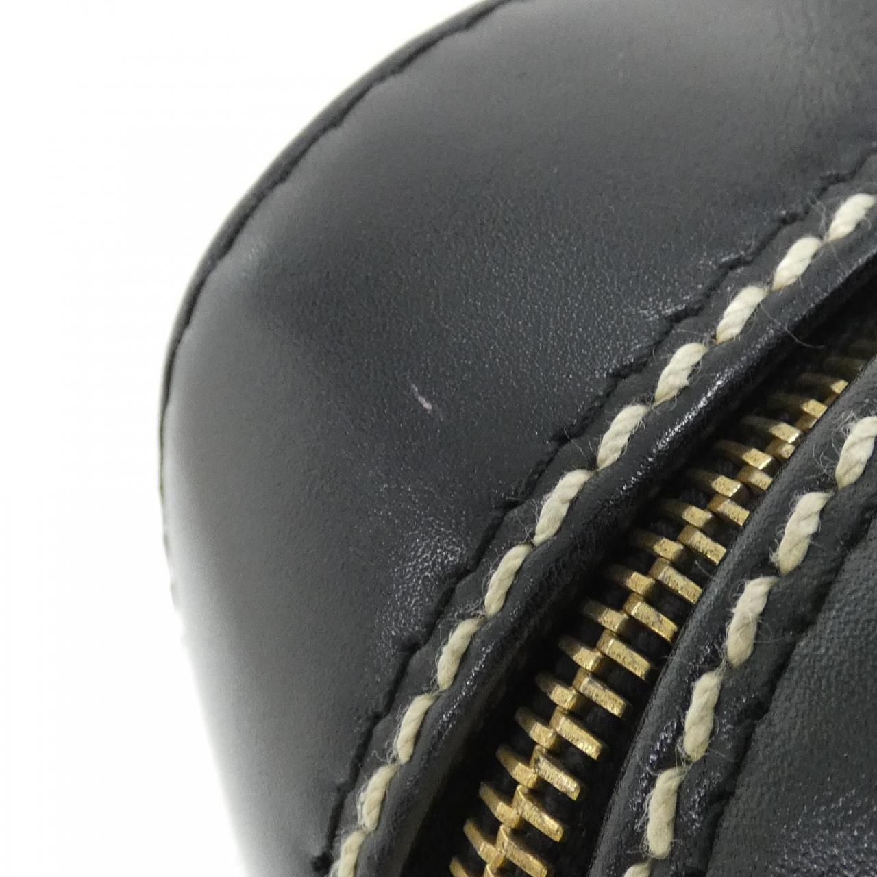 Chanel Vintage Wild Stitch Line Bag — view 5