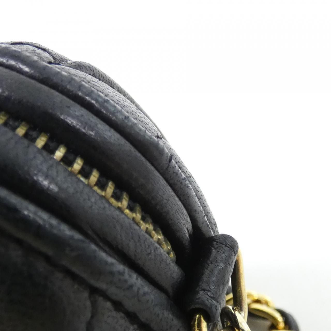 Chanel Vintage Shoulder Bag — view 6