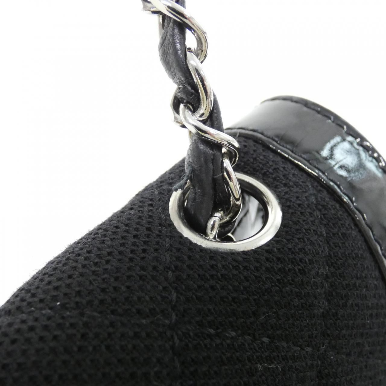 Chanel Vintage Shoulder Bag — view 6