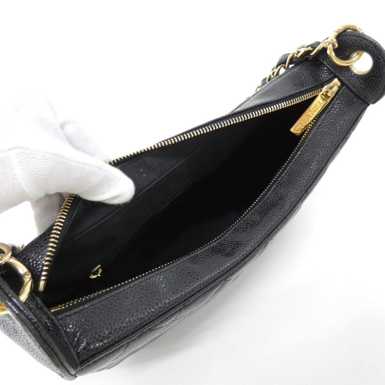 Chanel Vintage Shoulder Bag — view 6