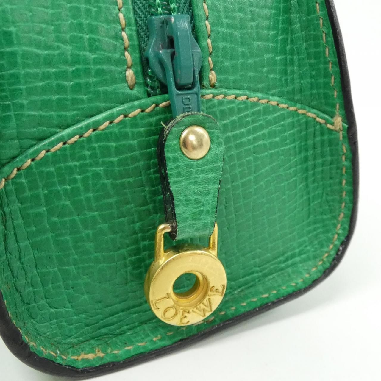 Loewe Vintage Shoulder Bag — view 7