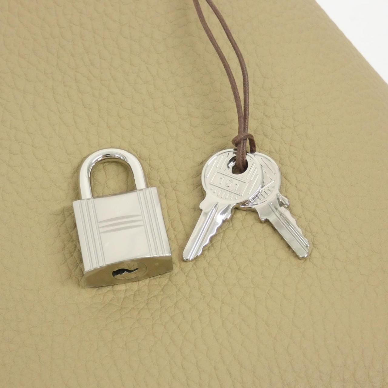 Hermes Picotin Lock PM Bag — view 3