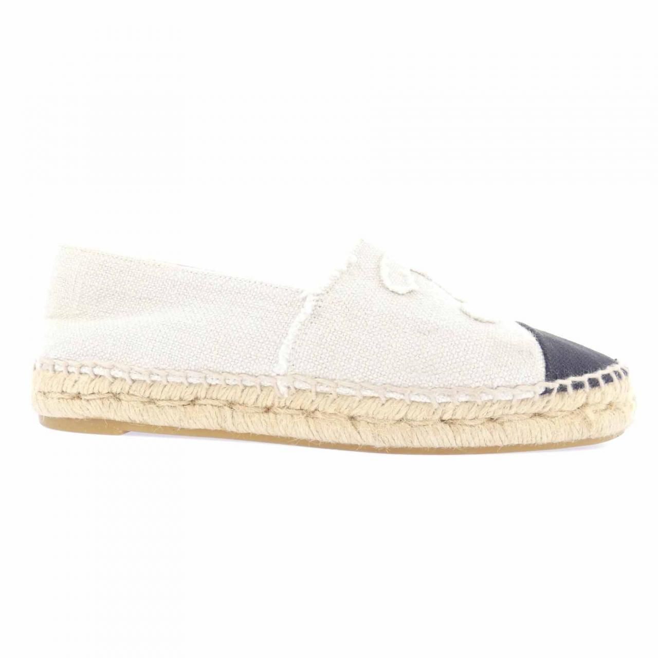 Chanel Shu-z Heel White