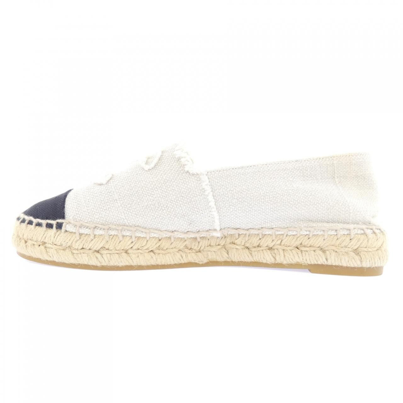 Chanel Shu-z Heel White — view 2