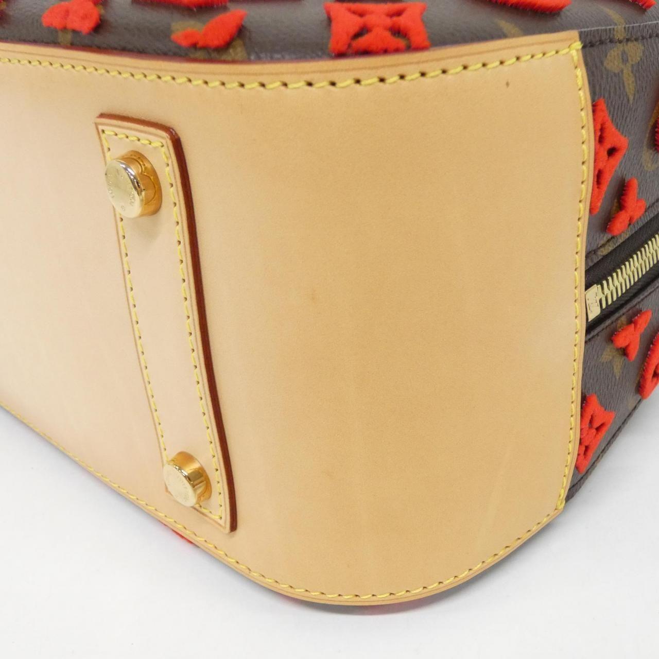 Louis Vuitton Monogram Deauville Tree-bu Bag — view 3