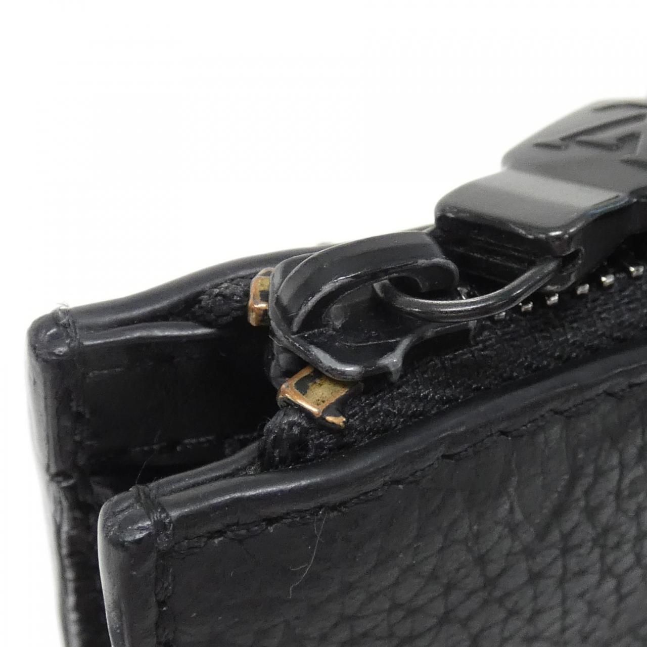 Louis Vuitton Taurillon Monogram Sac Plat Bag — view 4