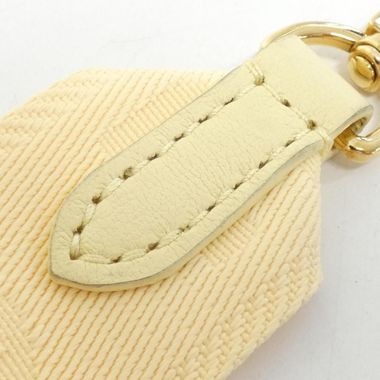 Louis Vuitton Babulelamu O-ba the Shoulder Bag — view 5