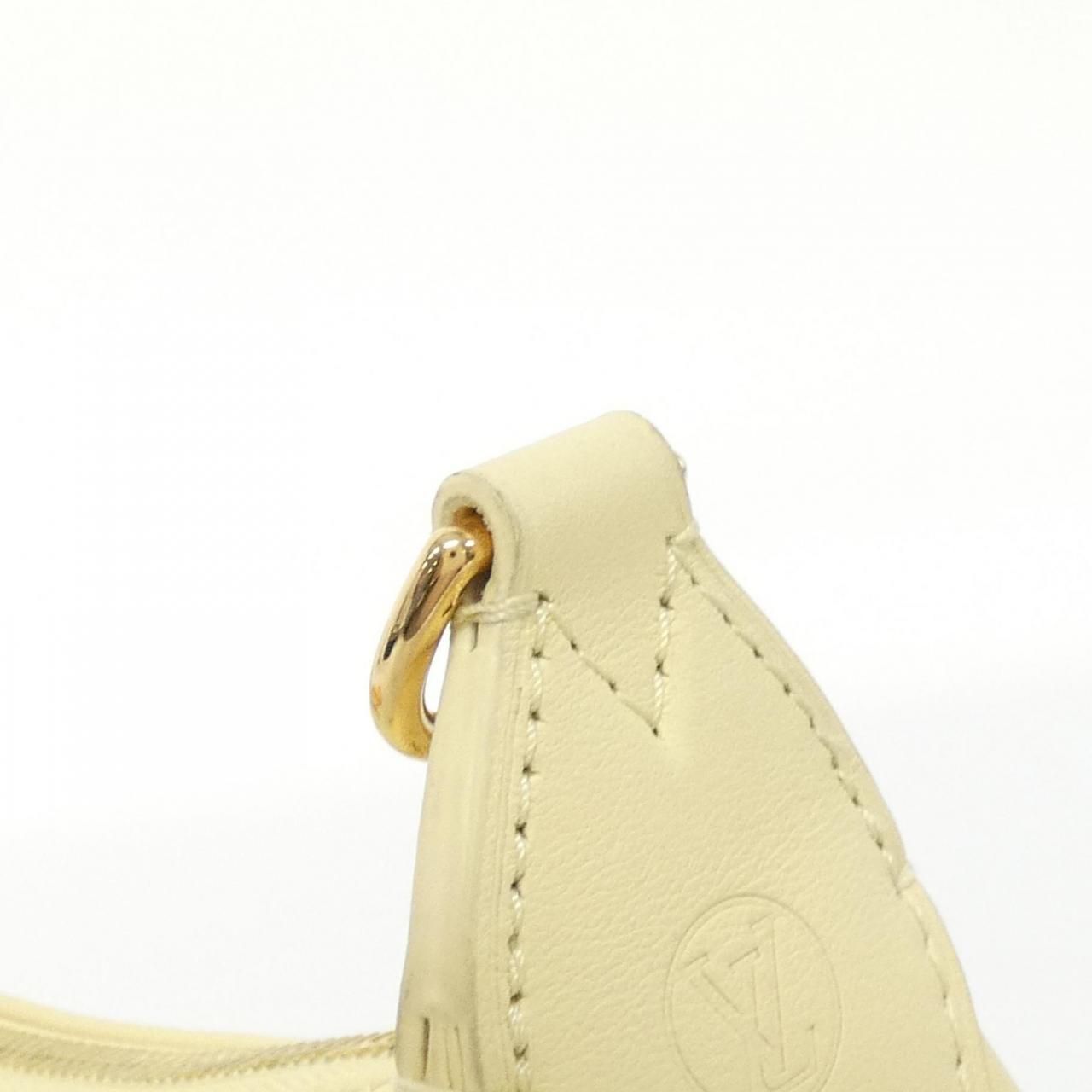 Louis Vuitton Babulelamu O-ba the Shoulder Bag — view 3