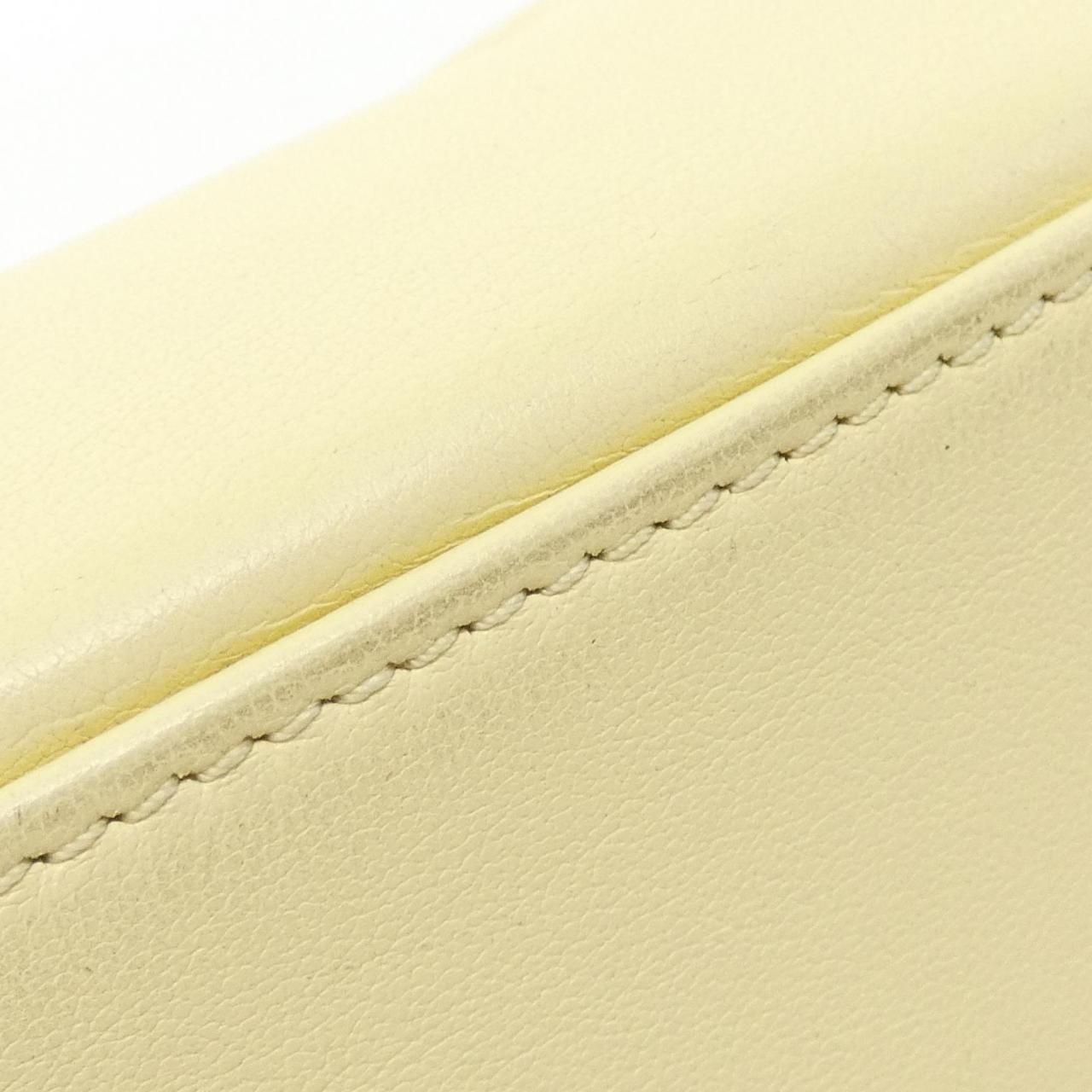 Louis Vuitton Babulelamu O-ba the Shoulder Bag — view 2