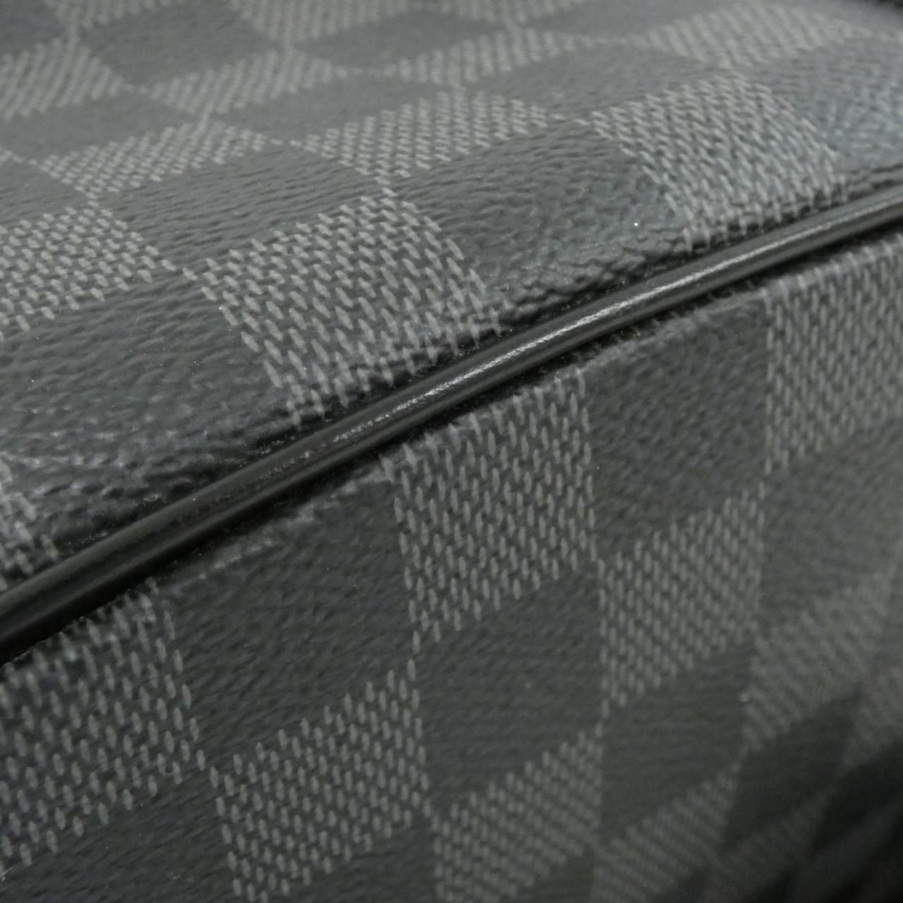 Louis Vuitton Damier Graphite MM Sac Shoulder Bag — view 3