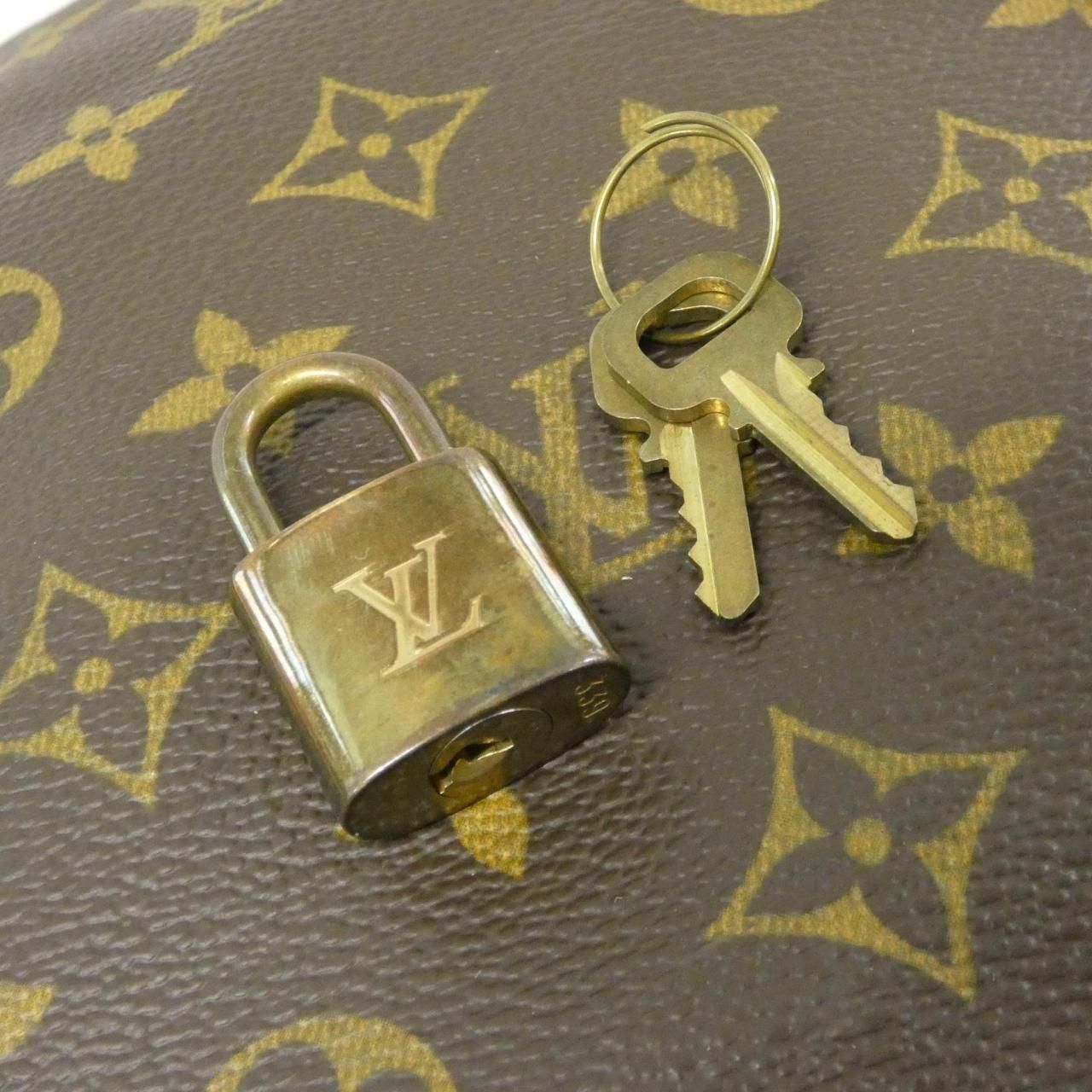 Louis Vuitton Monogram Keepall Bandouliere 60 cm Boston Bag — view 3