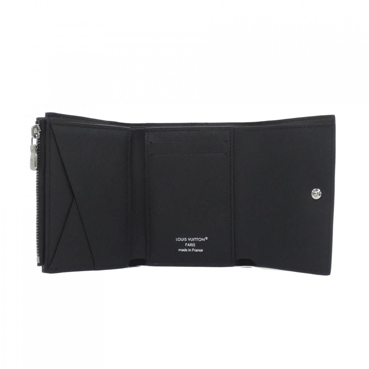 Louis Vuitton Monogram Wallet — view 4