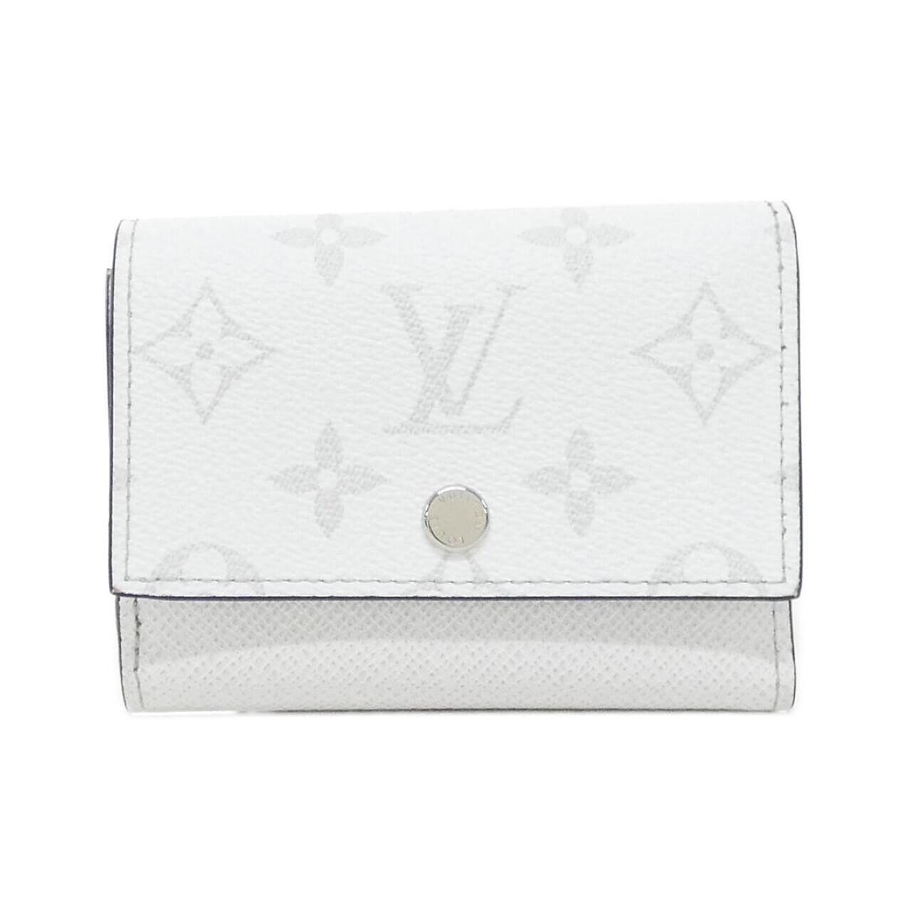 Louis Vuitton Taiga Wallet