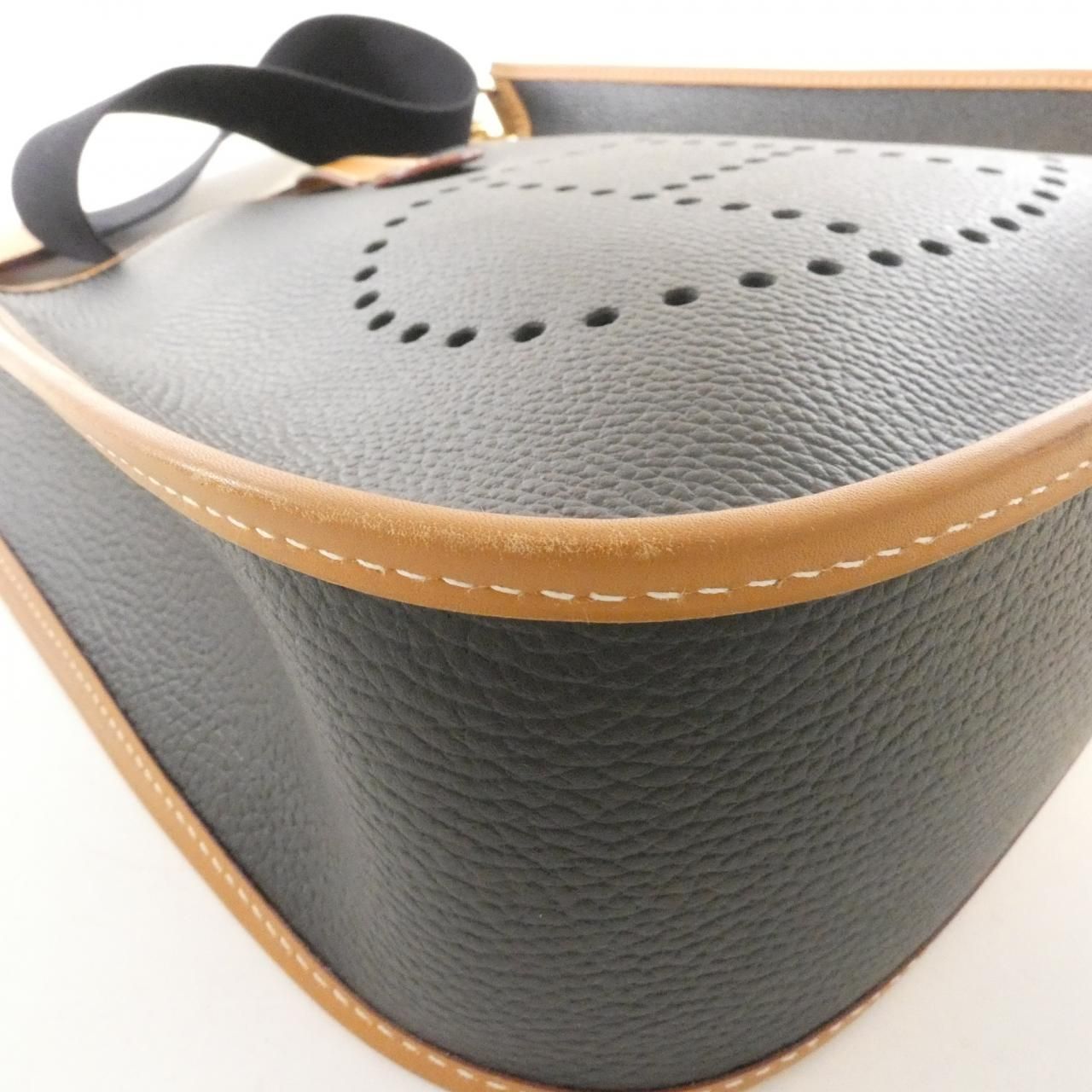 Hermes Evelyne GM Shoulder Bag — view 3