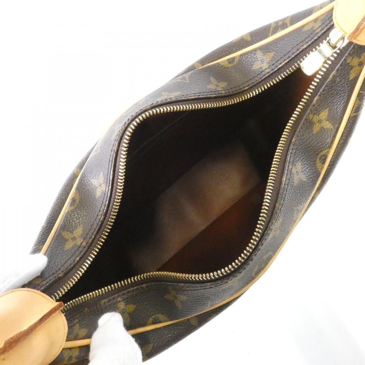 Louis Vuitton Monogram Boulogne 30 cm Shoulder Bag — view 9