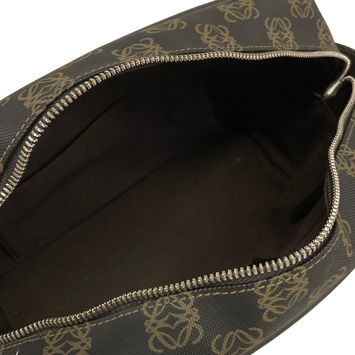 Loewe Anagram Pattern 306.84.006 Da Ninebrown Beige Leather Shoulder Bag — view 7